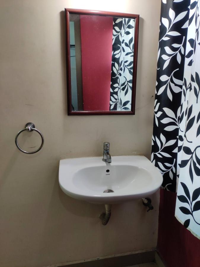 Subasree Cottage Tirunallar Ngoại thất bức ảnh