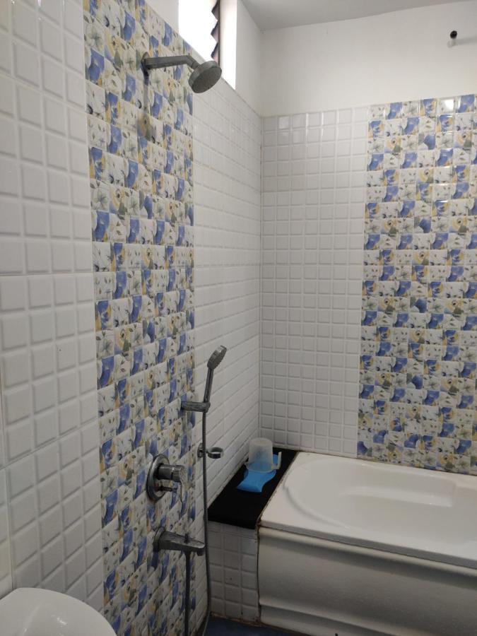 Subasree Cottage Tirunallar Ngoại thất bức ảnh